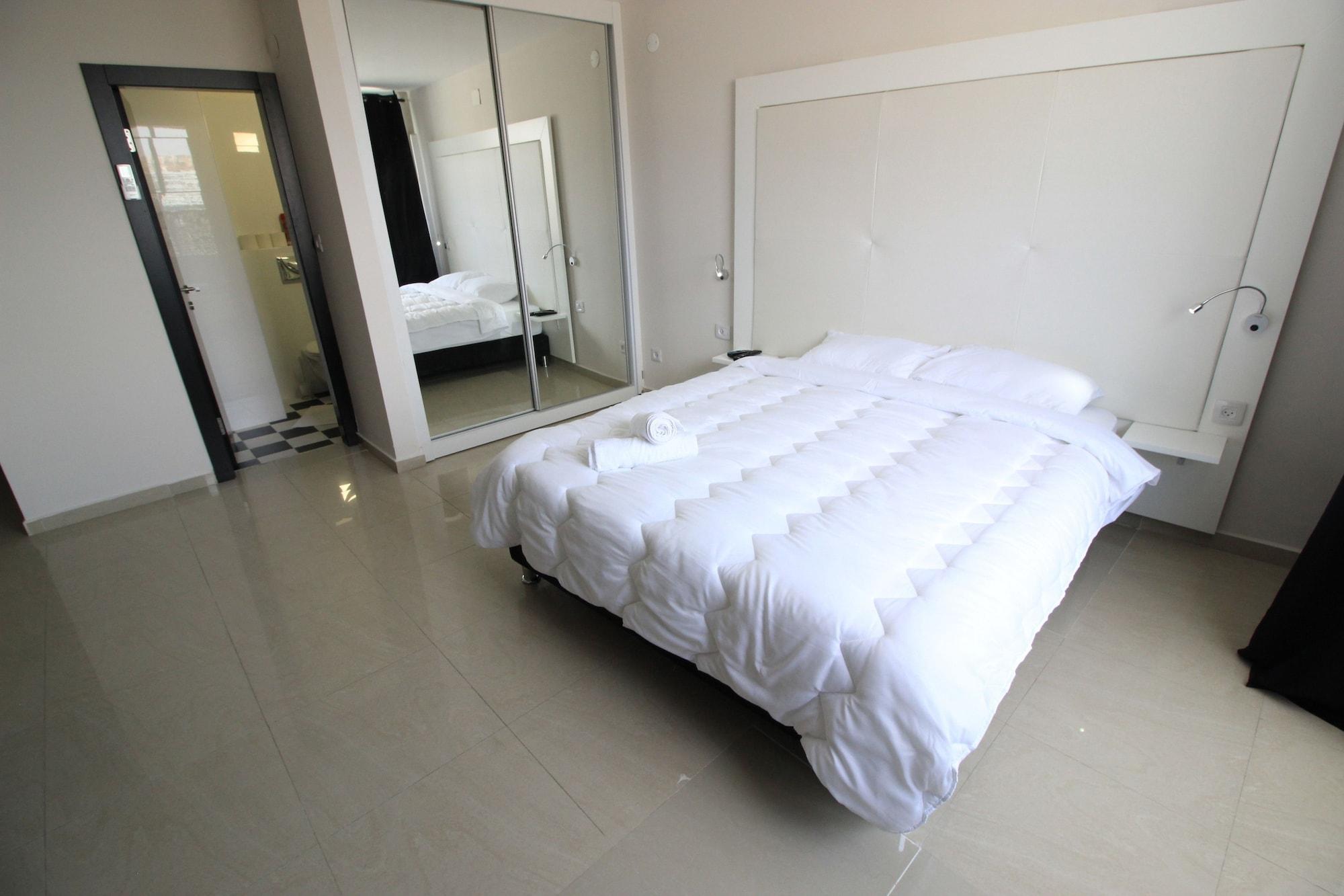 Rich Royal Suites Eilat Extérieur photo